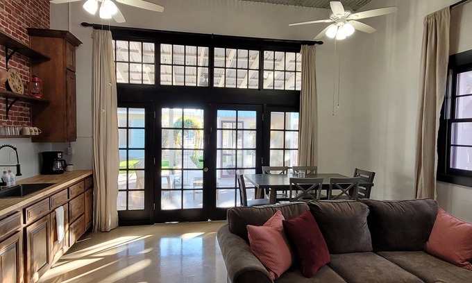 Silk Stocking Neighborhood House | Historic Firehouse within a short stroll to Downtown Chandler, 2 beds, 1 bath,