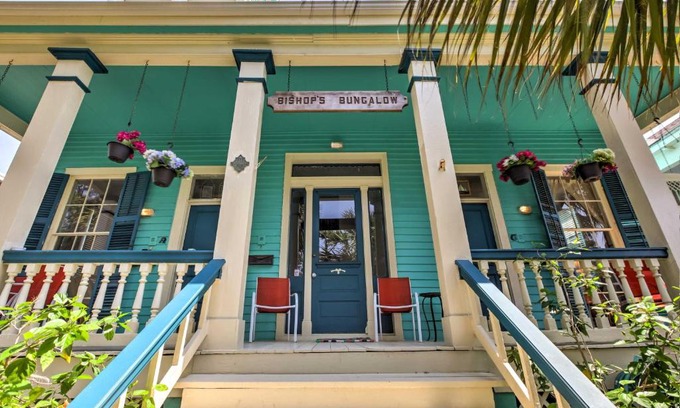 San Jacinto Apartment | Historic Galveston Apartment - 1 Mi to The Strand!