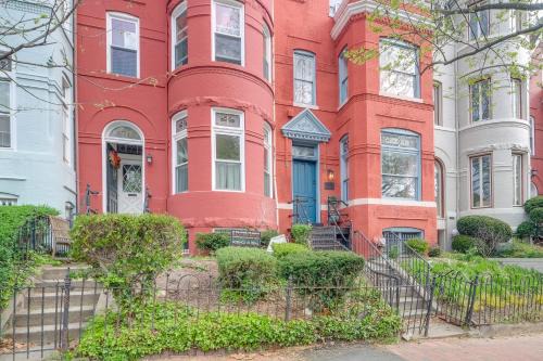 Georgetown House | Historic Georgetown Townhome Walkable Location!
