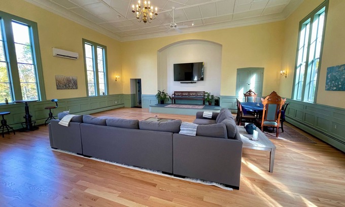 Danielson House | Historic Greek Revival Gathering House