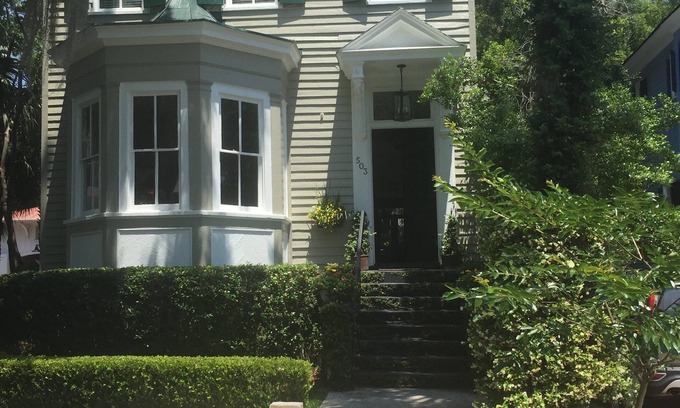 The Point House | Historic home centrally located on The Point in Beaufort's Historic District