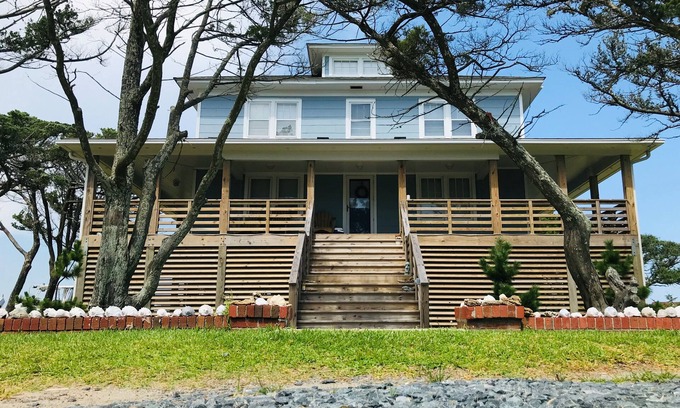 Hatteras House | Historic Homeplace in the Heart of Hatteras Village