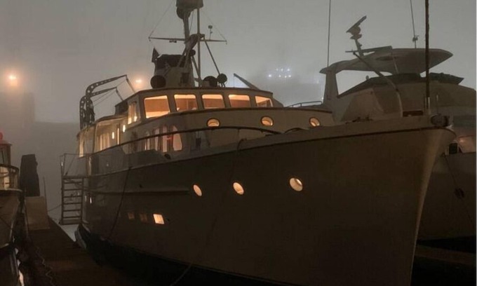 Harbor Boat Rental | Historic Mid-Century Yacht/Floating Home 2