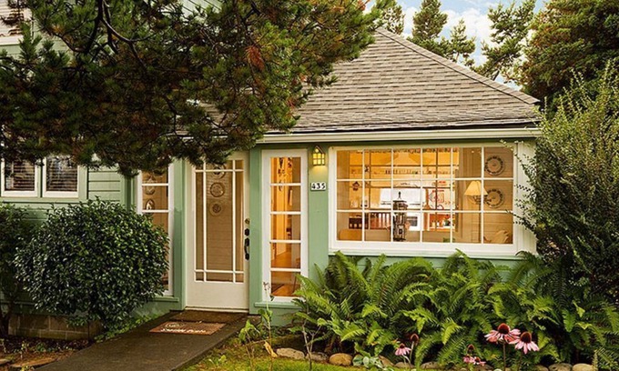 Seaside House | HISTORIC SCOUT'S COTTAGE "Ideal, Lovely" says PBS's Bob Vila. Vintage, Amazing.