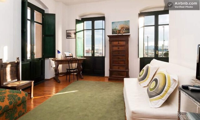 Marina District Apartment | Historic sea view apartment - IUN Q6343