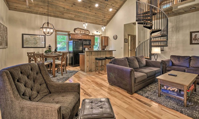 Damascus Cottage | “Historic Stone Cottage” in Damascus w/ Fire Pit!