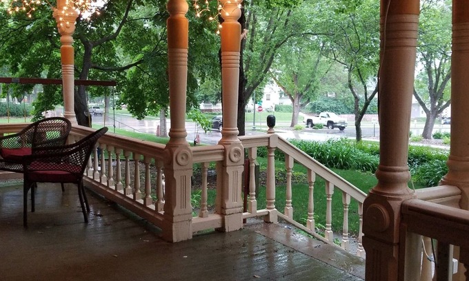 Sioux Falls House | Historic Victorian Inn