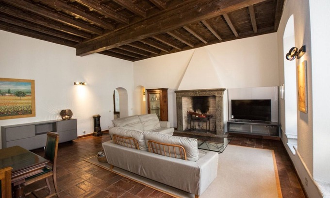 Consiglio di Rumo Apartment | Historical apartment in the center of Gravedona - Larihome