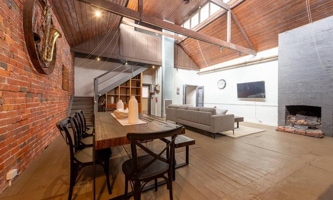 Nhill House | Historical Building dating back to 1900