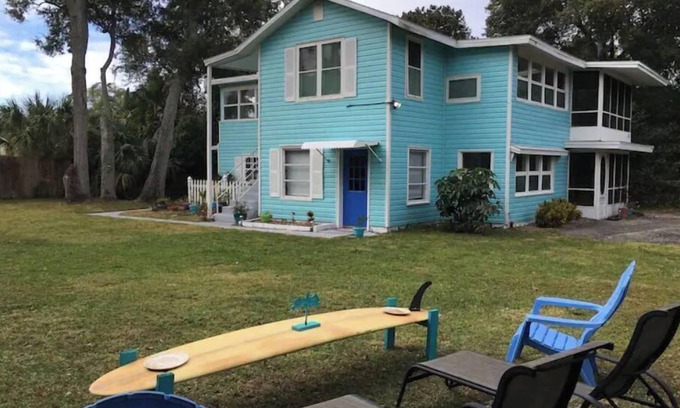 Elizabeth Mcbrides Raulersons House | History House of Holly Hill Daytona- 109& up. US History theme.