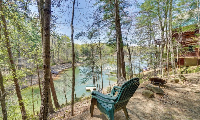 Unaka Cottage | Hiwassee Lake Access: Pet-friendly Cabin w/Views!