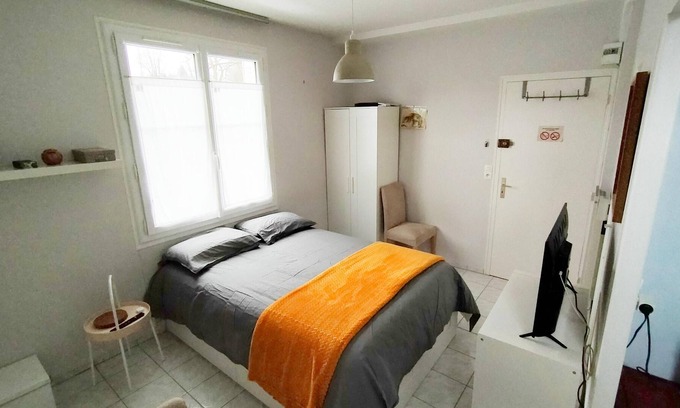 Bagnoles-de-l'Orne Apartment | Homerez - Appartement for 2 ppl. with terrace at Bagnoles de l'Orne Normandie