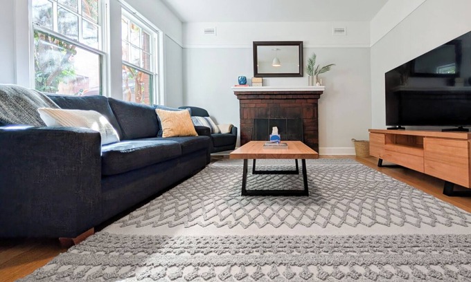 Hobart Central Business District Apartment | Hobart City Life With Parking and Wifi