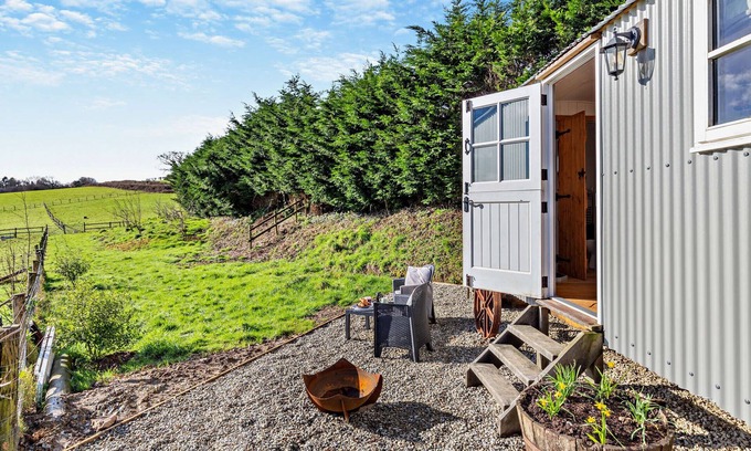 Saint Ann's Chapel House | Hobbs Hut - One Bedroom House, Sleeps 2