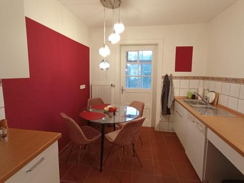 Rottweil Apartment | Hochparterre mit Balkon und Gartenblick - Elisabeth von Berg