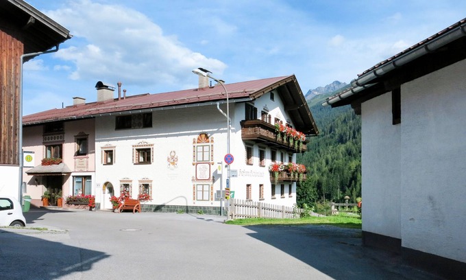 Sankt Anton am Arlberg Apartment | Hof am Schönbach by Interhome