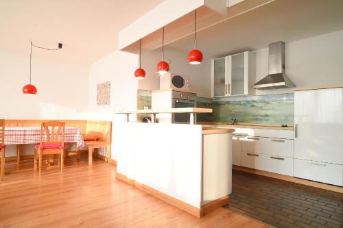 Niederberndorf Apartment | Hof Köhne - Altes Bauernhaus - Wohnung Pony