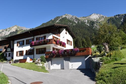Kloesterle am Arlberg Apartment | Hof Kurzamann