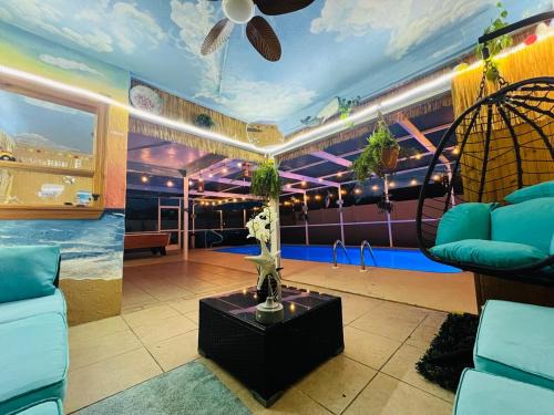 Orchid Lake Village House | Hogar