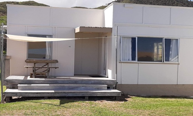 Opononi House | Hokianga Classic Bach with Harbour Views