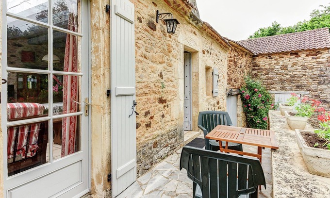 Montcabrier House | Holiday home with garden