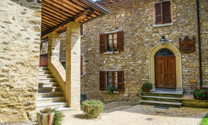 Bivio Lugnano House | Holiday Home Monte Santa Maria Pool Retreat