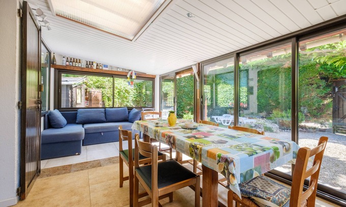 Saint-Cezaire-sur-Siagne House | Holiday Home 'Maison Proche Mer Et Montagne' with Shared Pool, Private Garden and Wi-Fi
