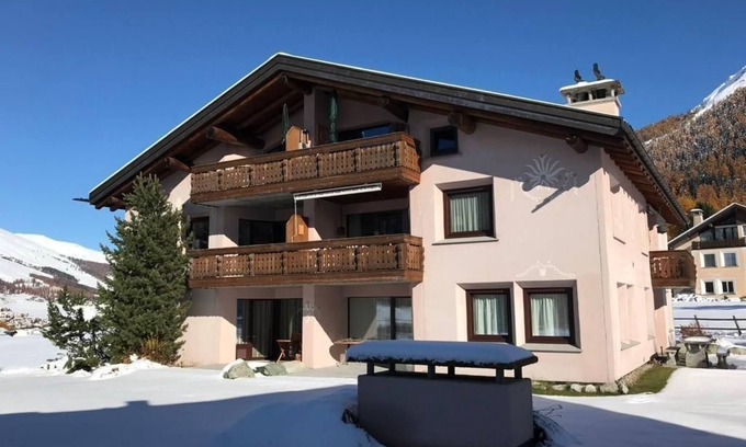 La Punt-Chamues-ch Apartment | Holiday apartment La Punt-Chamues-ch for 1 - 3 persons with 1 bedroom - Holiday apartment in one or