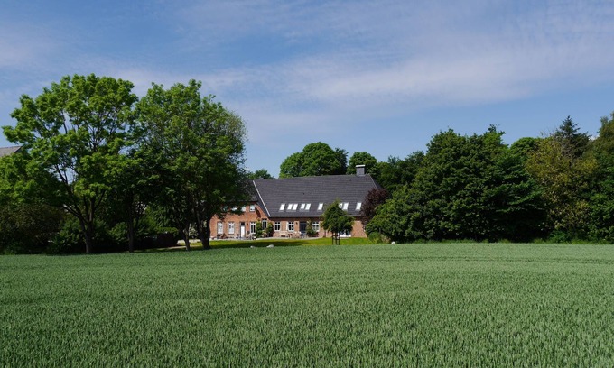 Neudorf-Bornstein Apartment | Holiday apartment on a farm in the immediate vicinity of the Baltic Sea