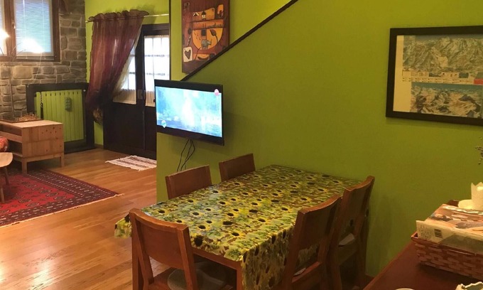 Grangesises Apartment | Holiday apartment Sauze di Cesana for 1 - 6 persons with 3 bedrooms - Holiday apartment in one or mu