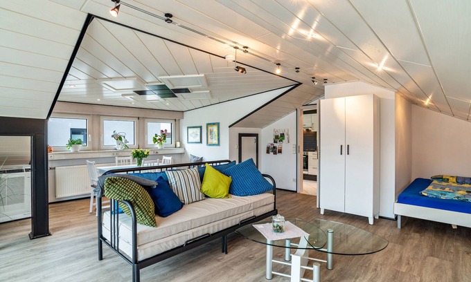 Buhl Apartment | Holiday Apartment "Andrea" with A/C & Wi-Fi