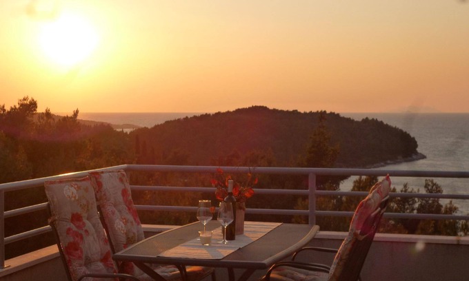 Cavtat Apartment | Holiday apartment Cavtat for 1 - 5 persons with 2 bedrooms - Holiday apartment in one or multi-famil