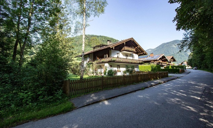 Weissbach an der Alpenstrasse House | Holiday apartment Schneizlreuth for 1 - 4 persons with 2 bedrooms - Holiday house