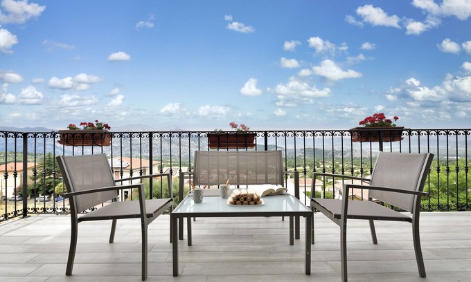Dorgali Apartment | Holiday Apartment 'Dolcecasa' with Mountain View, Private Terrace & Wi-Fi