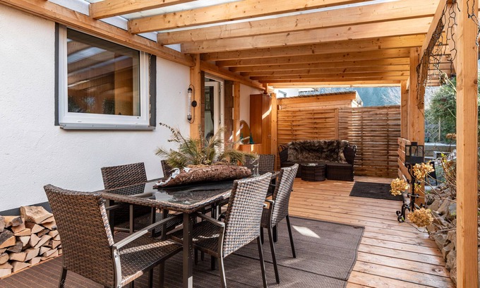 Todtmoos Apartment | Holiday Apartment 'Gartenblick' with Mountain View, Shared Pool and Wi-Fi