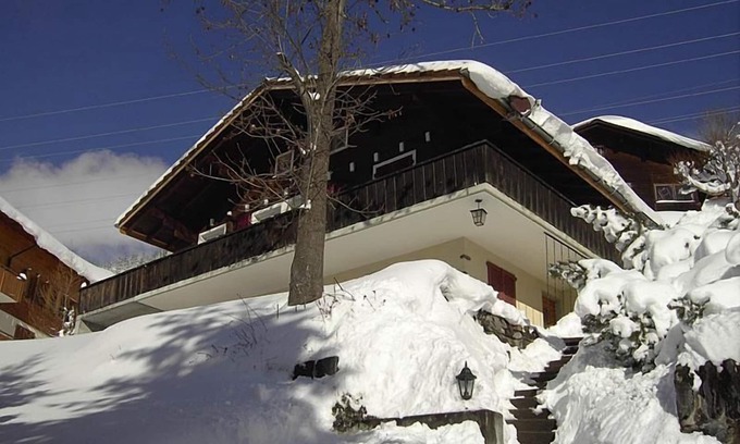 Hasliberg Wasserwendi Ski Chalet | Holiday apartment Hasliberg Wasserwendi for 1 - 4 persons with 2 bedrooms - Holiday apartment in one