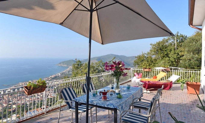 Castellabate Historic Centre Apartment | Holiday apartment Castellabate for 1 - 4 persons with 2 bedrooms - Holiday apartment in one or multi