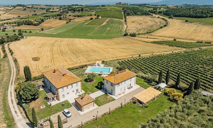 Valiano Apartment | Holiday Apartment "Camelie" with Shared Pool, Shared Garden & Wi-Fi