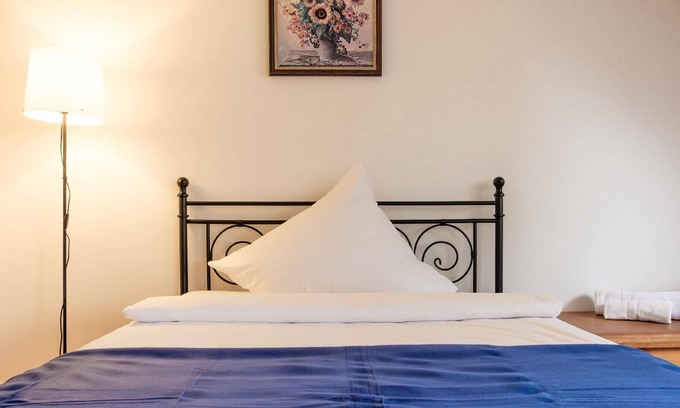 Karlsruhe City Centre Apartment | Holiday apartment Karlsruhe for 2 - 7 persons with 4 bedrooms - Holiday apartment in one or multi-fa