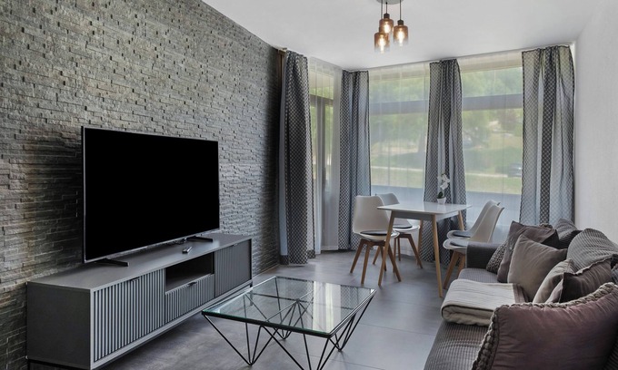 Schluchsee Apartment | Holiday Apartment 'Loft Style' with Balcony and Wi-Fi