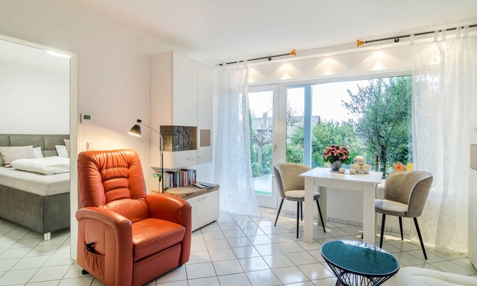 Ueberlingen Apartment | Holiday Apartment Lux by Lake Constance with Wi-Fi