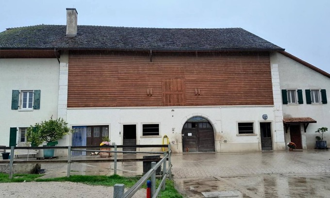 Luins Other | Holiday apartment Luins for 1 - 6 persons with 3 bedrooms - Farmhouse