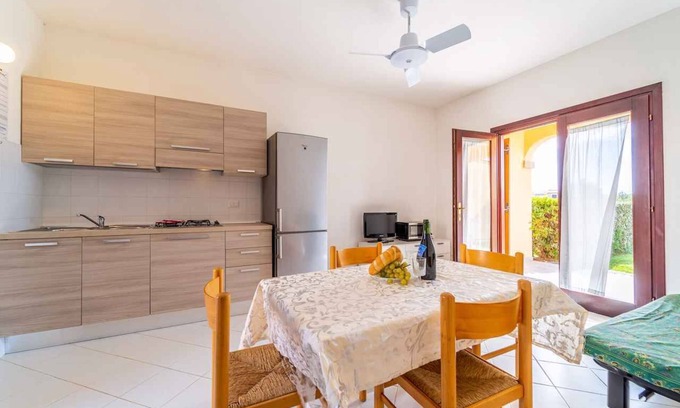 San Teodoro City Centre Apartment | Holiday apartment mit WLAN und Terrasse