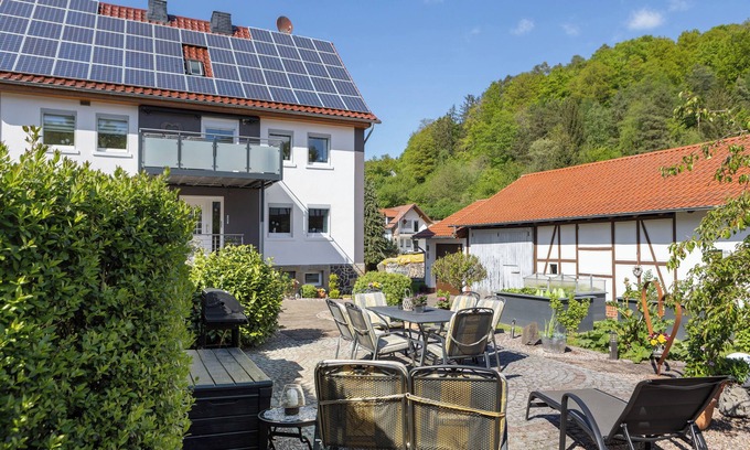 Wallenstein Apartment | Holiday Apartment 'Mentel' with Mountain View, Private Terrace and Wi-Fi