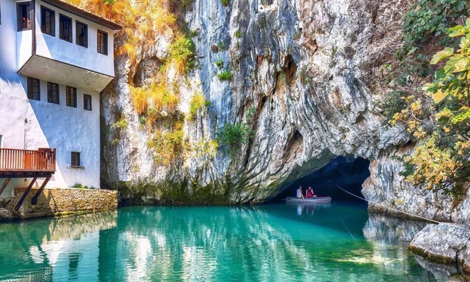 Mostar Apartment | Holiday apartment Mostar for 3 - 5 persons with 3 bedrooms - Twin house