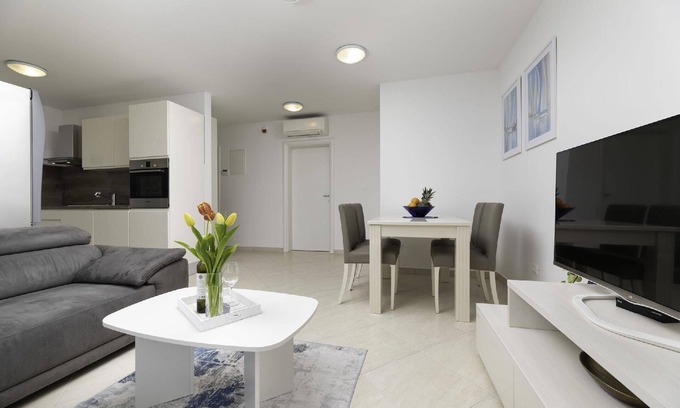 Soline Apartment | Holiday apartment Soline for 1 - 5 persons with 2 bedrooms - Holiday apartment