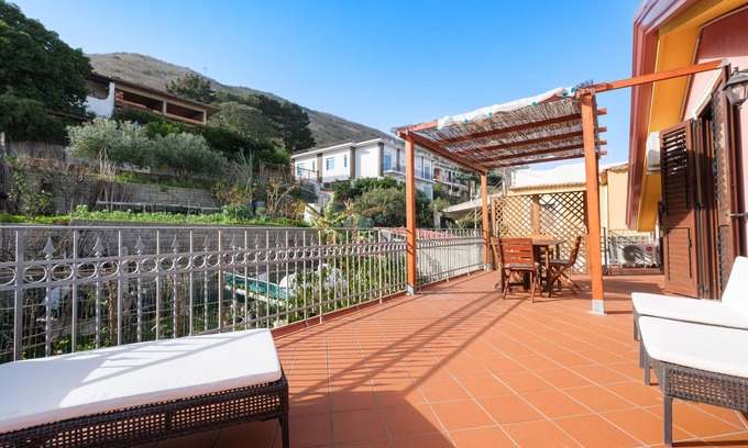 Capo Peloro Apartment | Holiday Apartment "Tyrrhenian Sea" with Sea View, Terrace & Wi-Fi