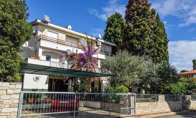 Pula Apartment | Holiday apartment with air conditioning and near the sea