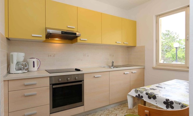 Cizici Apartment | Holiday apartment with air conditioning and internet