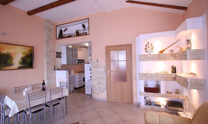 Polje Apartment | Holiday apartment with air conditioning and Internet